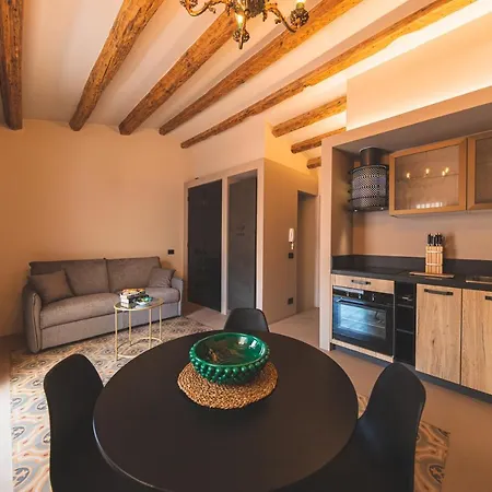 Triskelis Luxury 46 Apartment *